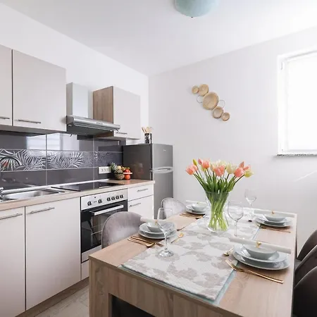 Niko Appartement *
